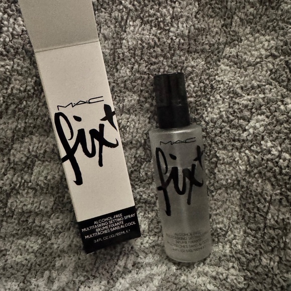 BNIB Mac Fix+ - Picture 2 of 3